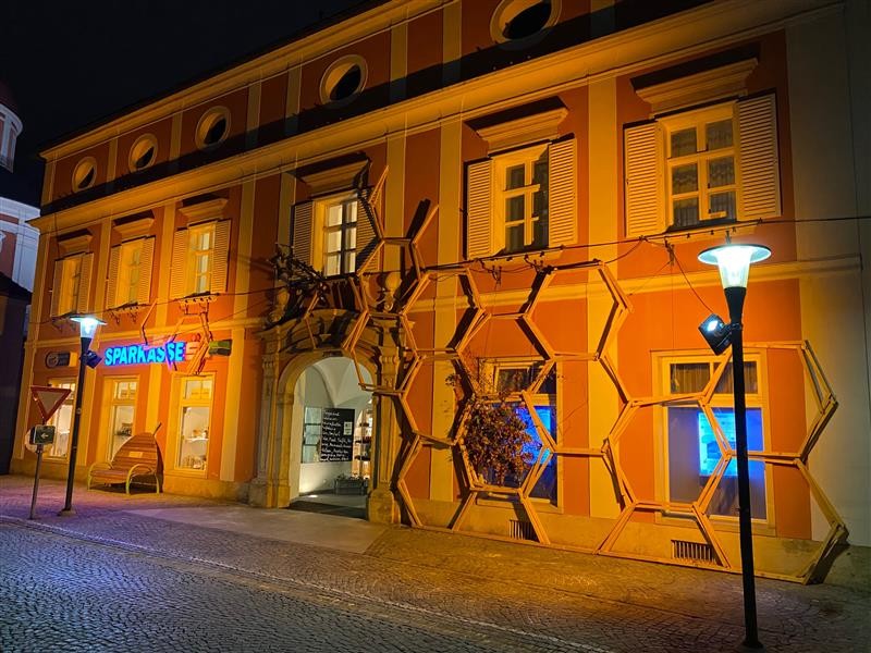 Orange the World - Illumination of Sparkasse branch